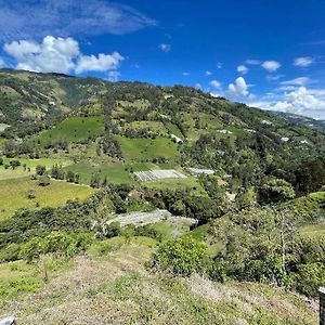 Vila Los Espinos Alojamiento Agroturistica - Pareja O Familia Pequena El Aguila Exterior photo