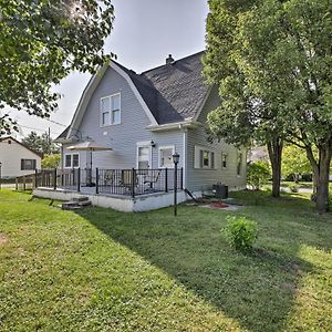 The Junction Victorian Home In Quaint Fortville! Exterior photo