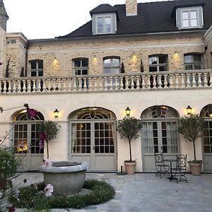 Bed and Breakfast Clos Du Bailli Saint-Omer  Exterior photo