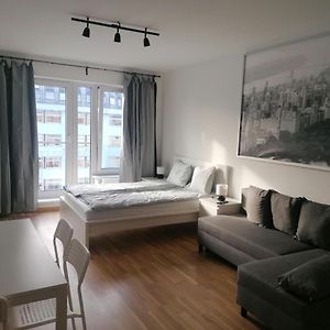 Brand New Studio Apartment #71 With Free Secure Parking In The Center Praha Exterior photo