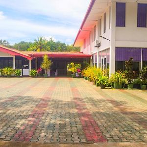 Visaka Hotel - Kataragama Exterior photo