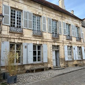 Hotel Quelques Jours A Noyers Sur Serein Exterior photo