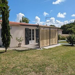 Vila Gite Maison A Montendre Exterior photo