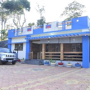 Master Bedroom In Coorg Espacio Virajpet Exterior photo