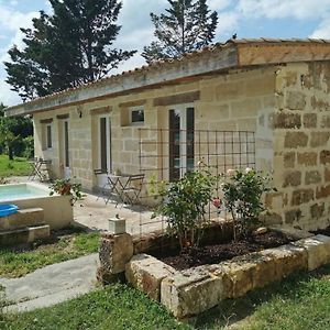 Vila Maison Charmante A Sainte Terre Avec Piscine Partagee Exterior photo