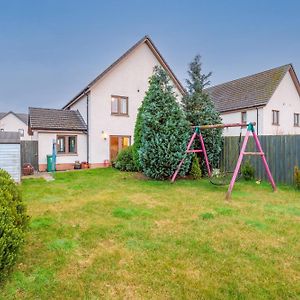 Apartmán Luxurious House With Garden Perth Exterior photo