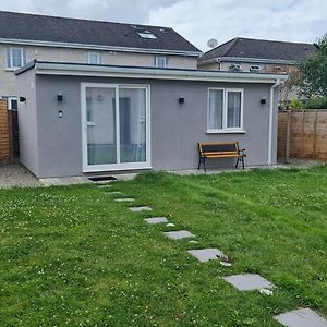 Apartmán Cosy Garden Studio Near Dublin Airport Exterior photo