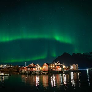 Hotel Henningsvaer Rorbuer Exterior photo