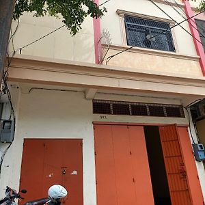 Hotel Oyo 93538 Millow Kost Parepare Exterior photo