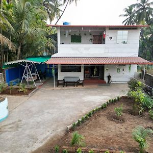 Nilgiri Homestay Alībāg Exterior photo