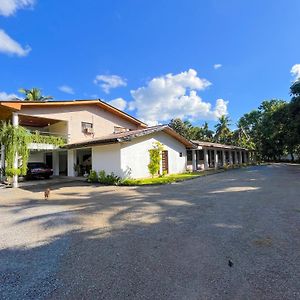 Hotel Agastya Kataragama Exterior photo