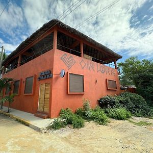 Aparthotel One Love Hostal Puerto Escondido Puerto Escondido  Exterior photo