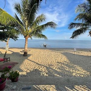 Hotel Mecaja Beach House Roxas  Exterior photo