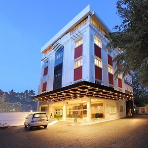 Hotel National Park Residency Ettumanoor Exterior photo