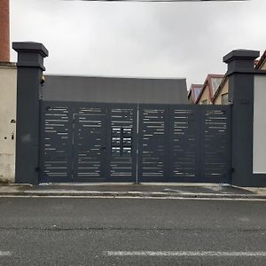 Apartmán " Les Lofts De Merigonde " Castres  Exterior photo