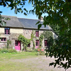 Vila La Maison Des Hirondelles Foret De Broceciande Saint-Malon-sur-Mel Exterior photo