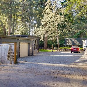 Lakewood Vacation Rental - Walk To American Lake! Tacoma Exterior photo