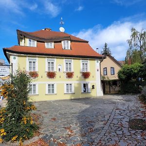 Hotel Pension Centrum Říčany Exterior photo