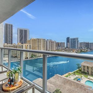 Apartmán Infinite View Balcony With Pool, Gym And Near Beach Hallandale Beach Exterior photo