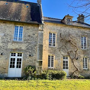 Vila Gite In The Heart Of A Chateau Audrieu Normandy Exterior photo