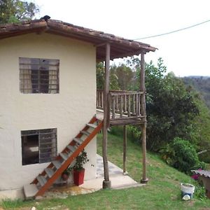 Vila Cabana Rustica Rural El Penol  Exterior photo