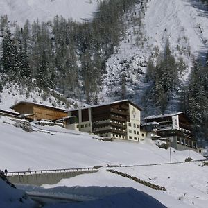 Bed and Breakfast Gaestehaus Berghof Schoepf Längenfeld Exterior photo