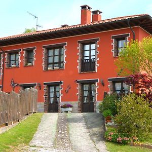 Apartamentos Rurales Piedrafita Llenín Exterior photo