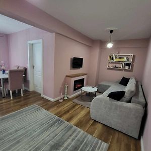 Apartmán Pink Galaxy Baciu  Exterior photo