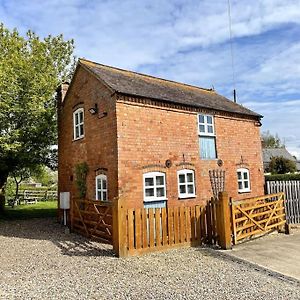 Cottage At The Butchers Arms Gloucester Exterior photo