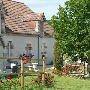 Bed and Breakfast La Ferme De La Maugerie Thoury Exterior photo