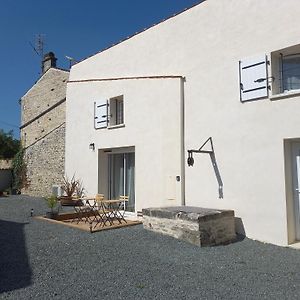 Vila L'Amandier Asnières-la-Giraud Exterior photo