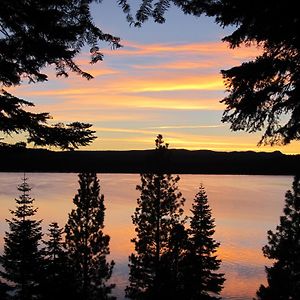 Vila Cedar Ridge Retreat Lake Almanor Exterior photo