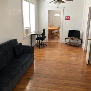 Apartmán Private 2-Bed House Convenient To Nyc Bus And Train Perth Amboy Exterior photo
