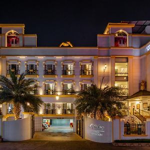 Hotel Marbella Déhrádún Exterior photo