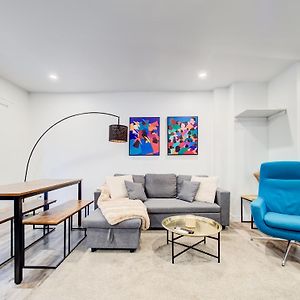 Ndg Spacious 4-Br Apartment In The Heart Of Montreal Exterior photo