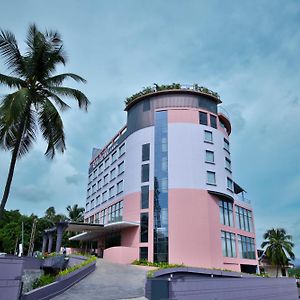 Hotel Pushpak Grande Kondotty Exterior photo