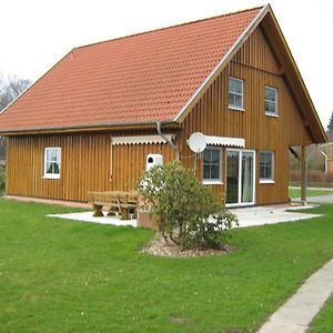 Vila Ferienhaus Fuer 16 Personen Mit Terrasse Sudwalde Exterior photo