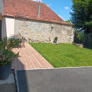 Apartmán L'Annexe - Logement En Champagne Pargny-les-Reims Exterior photo