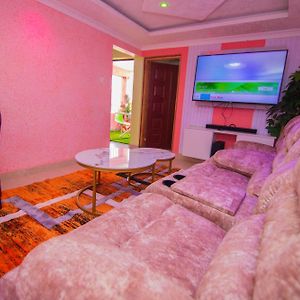 Spacious 2-Bedroom Retreat In Kahawa West With Free Wi-Fi Nairobi Exterior photo