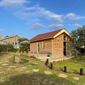 Apartmán Cosy Wood Cabin For 2 In Naivasha! Elwai Visitor Centre Heni Village Exterior photo