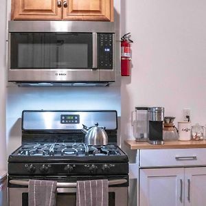 Apartmán Cozy 2Br-Walk To Tufts & Green Line, Near Boston! Medford Exterior photo