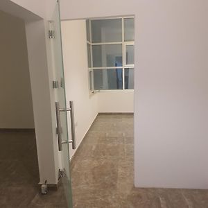 Apartmán Alfraj Llshkk Almfrosha Ḩayl Āl ‘Umayr Exterior photo