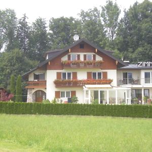 Apartmán Haus Wilhelm Seekirchen am Wallersee Exterior photo