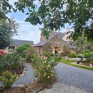 Bed and Breakfast Chambre D'Hotes Saint Jacob Relais De Chasse Du XVIII Siecle Les Fougerêts Exterior photo