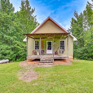 Apartmán Kentucky Cabin Retreat With Covered Porch And Views Lewisburg Exterior photo