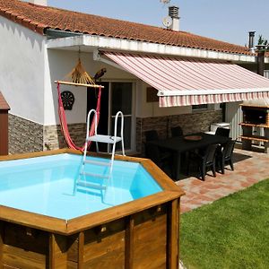 Penzion Casa Ozcoidi, Acogedor Alojamiento Con Jardin Y Piscina En El Centro De Navarra Pitillas Exterior photo