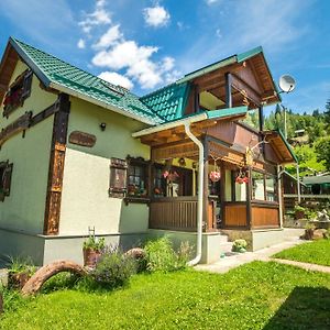 Vila Casa Rustik Bucovina Fundu Moldovei Exterior photo