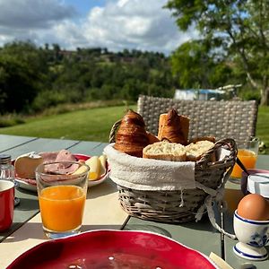 Bed and Breakfast Maison Du Silence Saint-Maurice-près-Pionsat Exterior photo