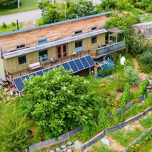 Vila Stunning Eco-House At Jardins De Maia Portneuf Exterior photo