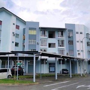 Apartmán Delta Heights Penampang Kota Kinabalu Exterior photo